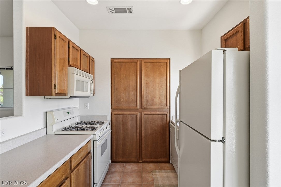 1531 Ruby Cliffs Lane 204
