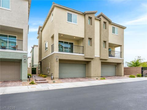 Townhouse For Sale - 6888 Prairie Pearl Street<br/> Las Vegas, NV 89148