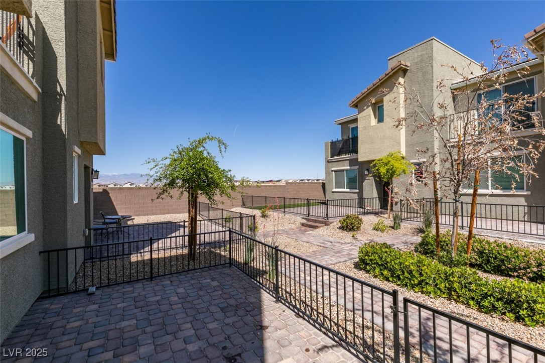 2598 Mocha Pearl Court