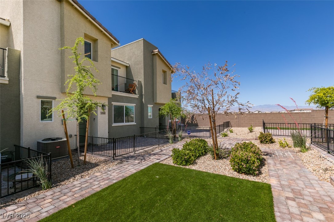 2598 Mocha Pearl Court