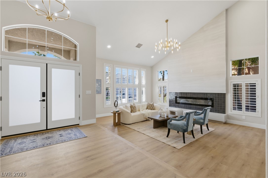 7536 Gossamer Wind Street