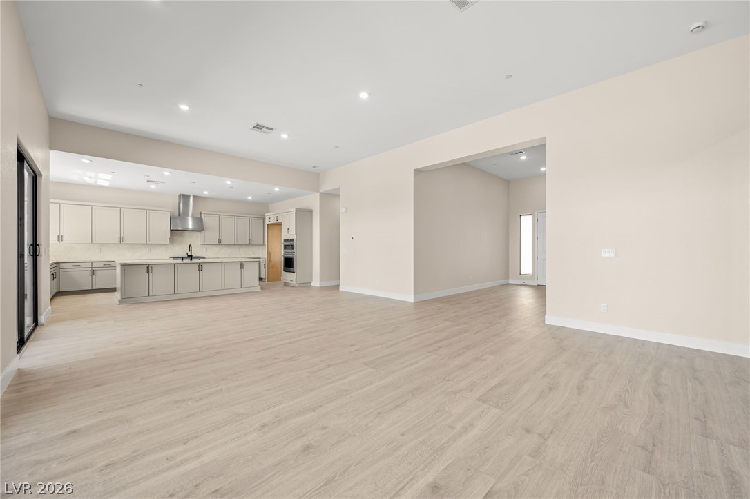 526 Carter House Way