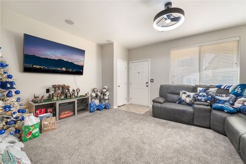 Photo of 6880 Silver Eagle Avenue, Las Vegas, NV 89122 (MLS # 2743256)