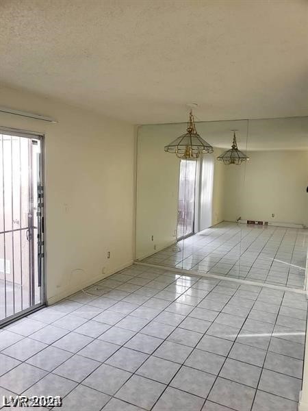 3435 Villa Knolls South Drive