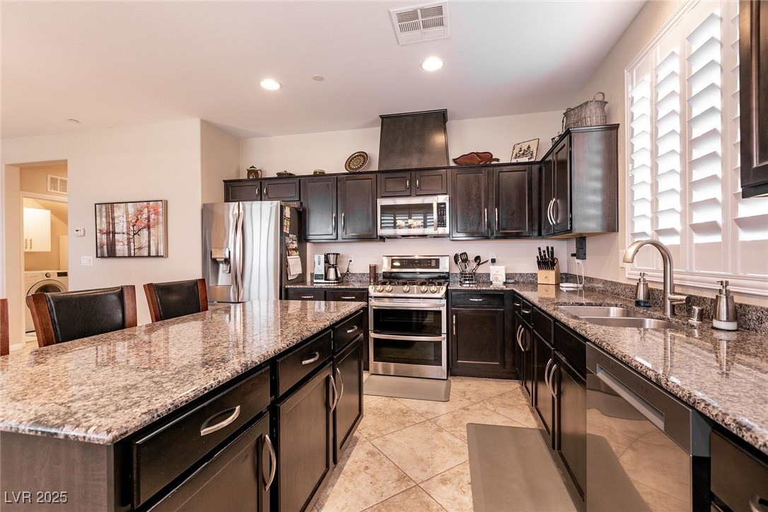 63 Via Di Mello, Henderson, Nevada image 18