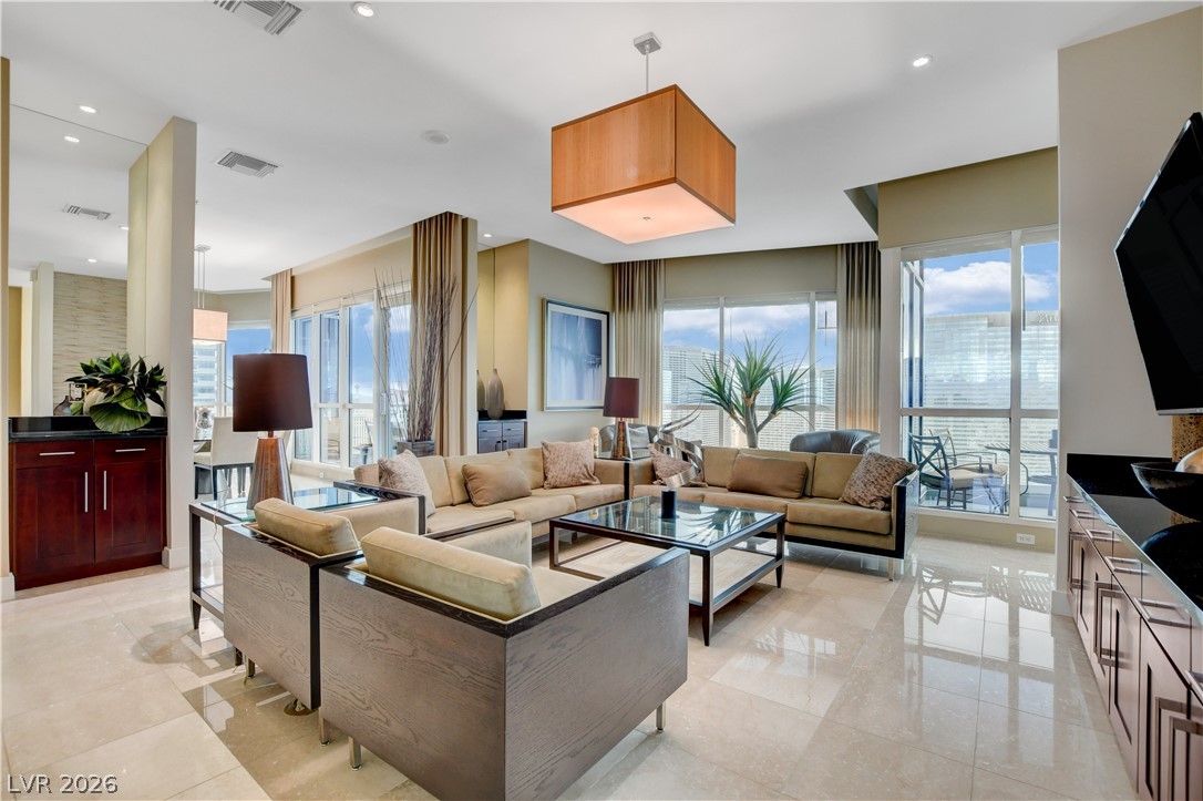 4575 Dean Martin Drive 3304