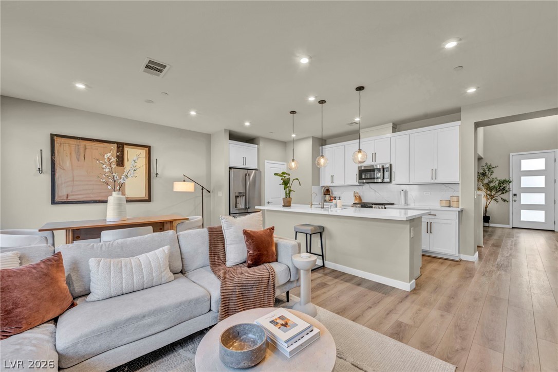 11898 Vector Ray Avenue