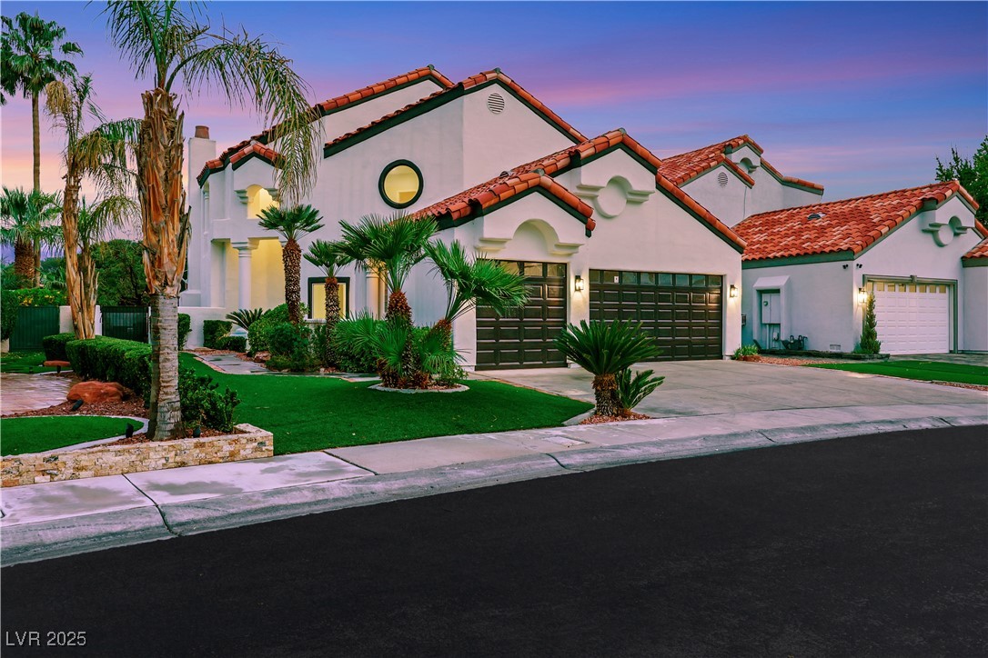 2589 Sun Reef Road