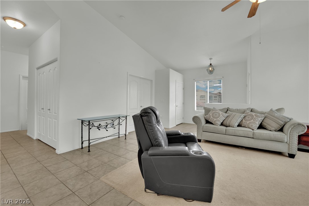 2305 W Horizon Ridge Parkway 2722