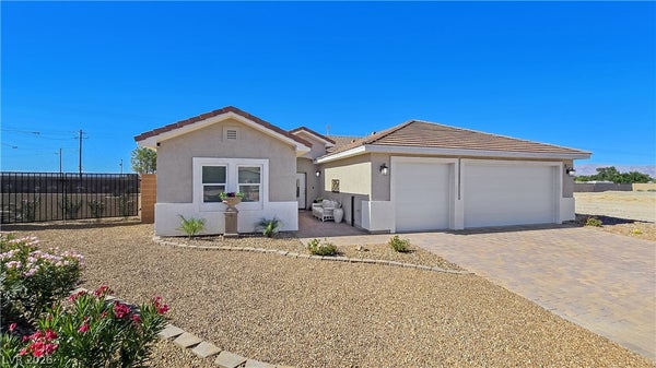 5471 LINCOLNWOOD CT, PAHRUMP, NV 89061 - Image 33ca8d85ae73af6be3906a76ff2bcebf/499945897