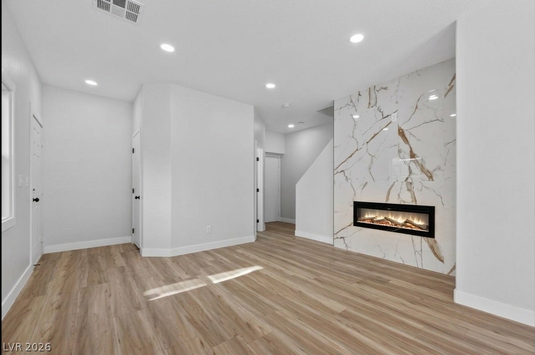 4627 Dealers Choice Way 102