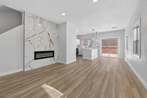 Townhouse For Sale - 4627 Dealers Choice Way #102<br/> Las Vegas, NV 89122