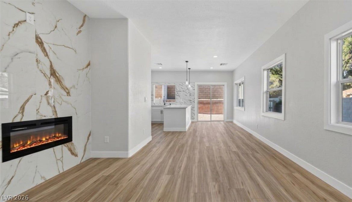 4627 Dealers Choice Way 102