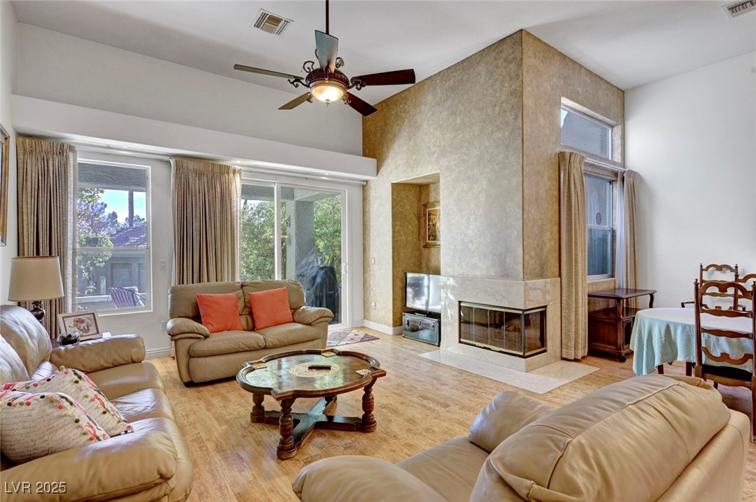 1924 Summer Pine Court 102