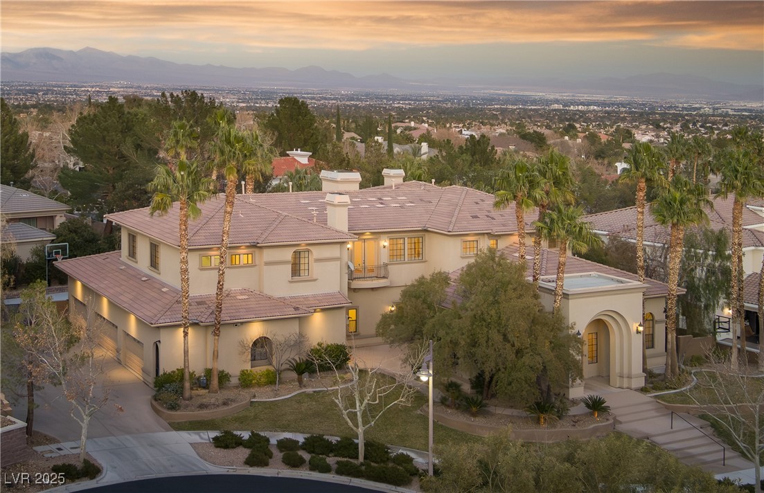 Properties 1 9904 Moonridge Court