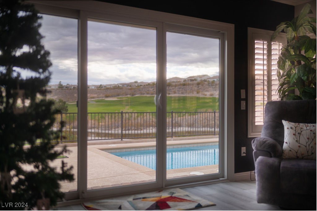 Henderson, Nevada 89052, United States, 3 Bedrooms Bedrooms, ,3 BathroomsBathrooms,Residential,Pending,23596