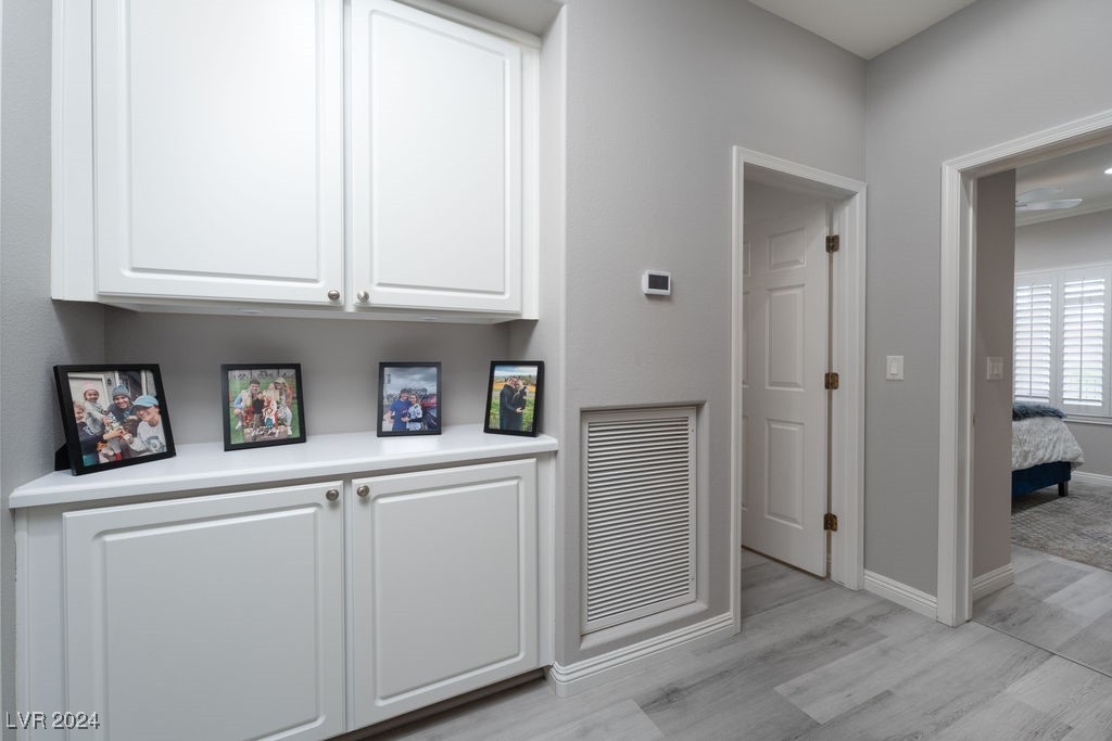 Henderson, Nevada 89052, United States, 3 Bedrooms Bedrooms, ,3 BathroomsBathrooms,Residential,Pending,23596