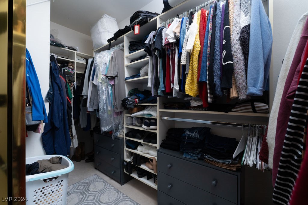 Henderson, Nevada 89052, United States, 3 Bedrooms Bedrooms, ,3 BathroomsBathrooms,Residential,Pending,23596