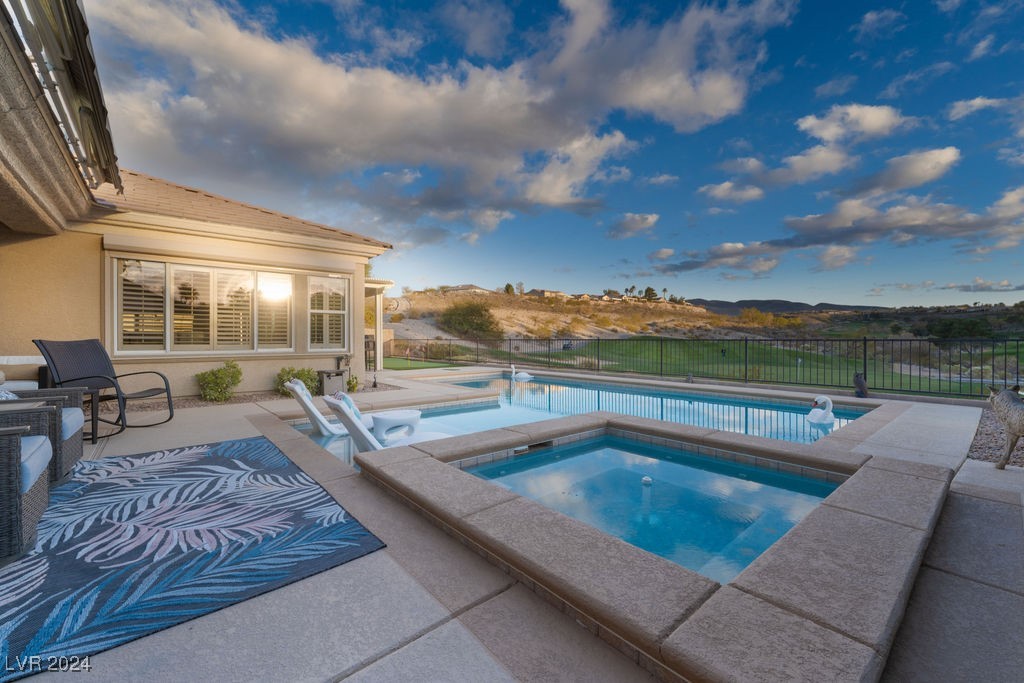 Henderson, Nevada 89052, United States, 3 Bedrooms Bedrooms, ,3 BathroomsBathrooms,Residential,Pending,23596