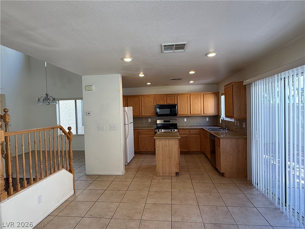4986 LIME KILN Avenue