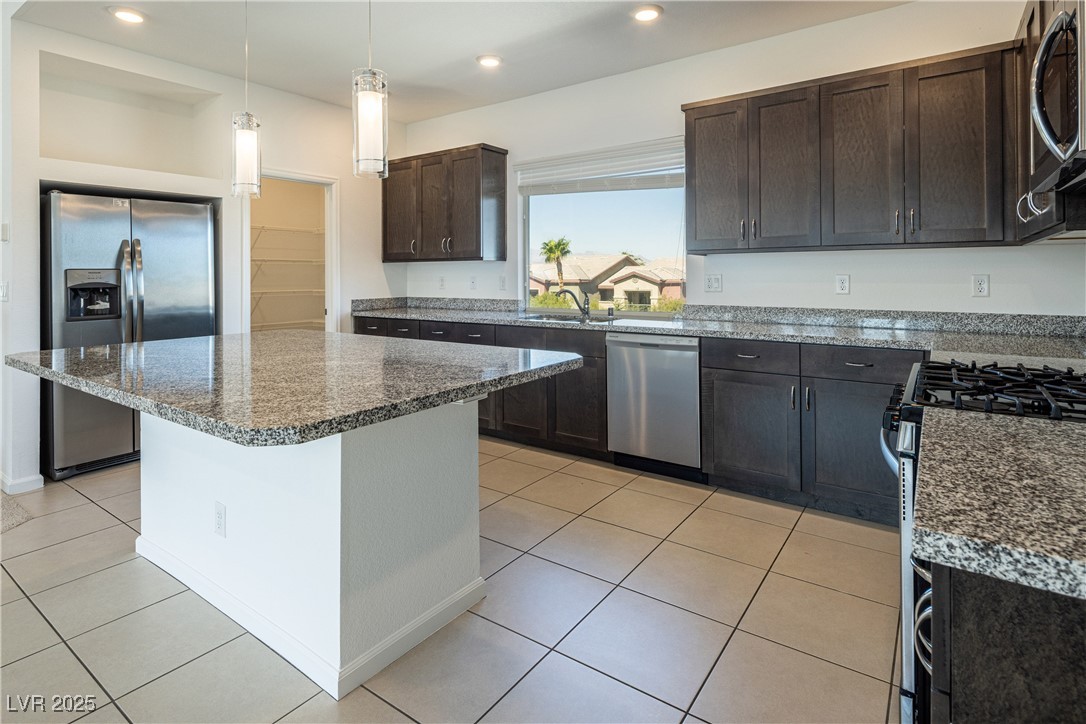 Las Vegas, Nevada 89113, United States, 3 Bedrooms Bedrooms, ,3 BathroomsBathrooms,Residential,Active,236258