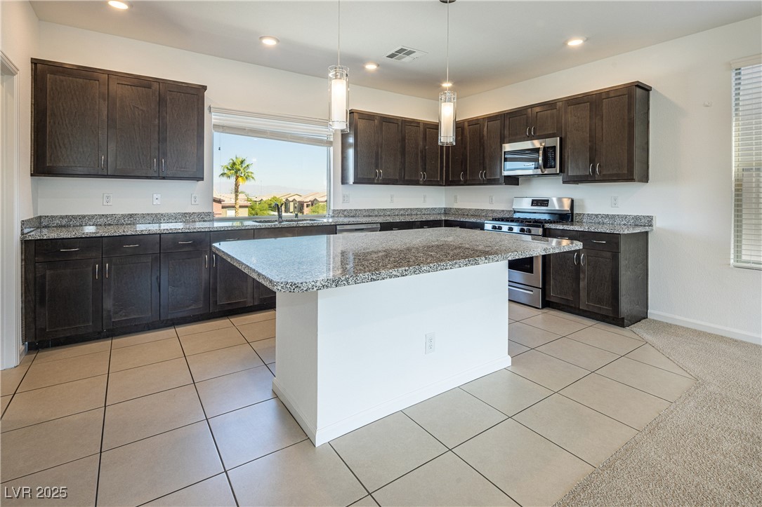 Las Vegas, Nevada 89113, United States, 3 Bedrooms Bedrooms, ,3 BathroomsBathrooms,Residential,Active,236258