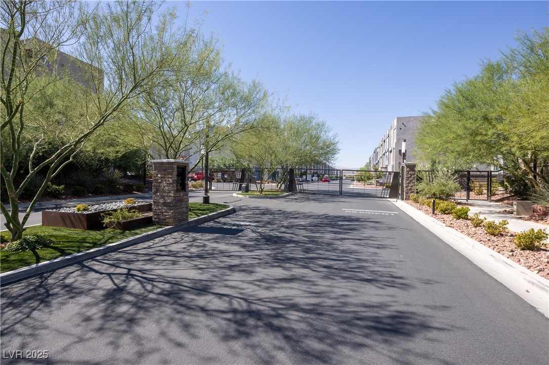 Las Vegas, Nevada 89113, United States, 3 Bedrooms Bedrooms, ,3 BathroomsBathrooms,Residential,Active,236258