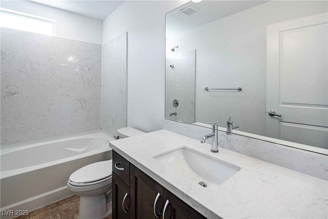 Las Vegas, Nevada 89113, United States, 3 Bedrooms Bedrooms, ,3 BathroomsBathrooms,Residential,Active,236258