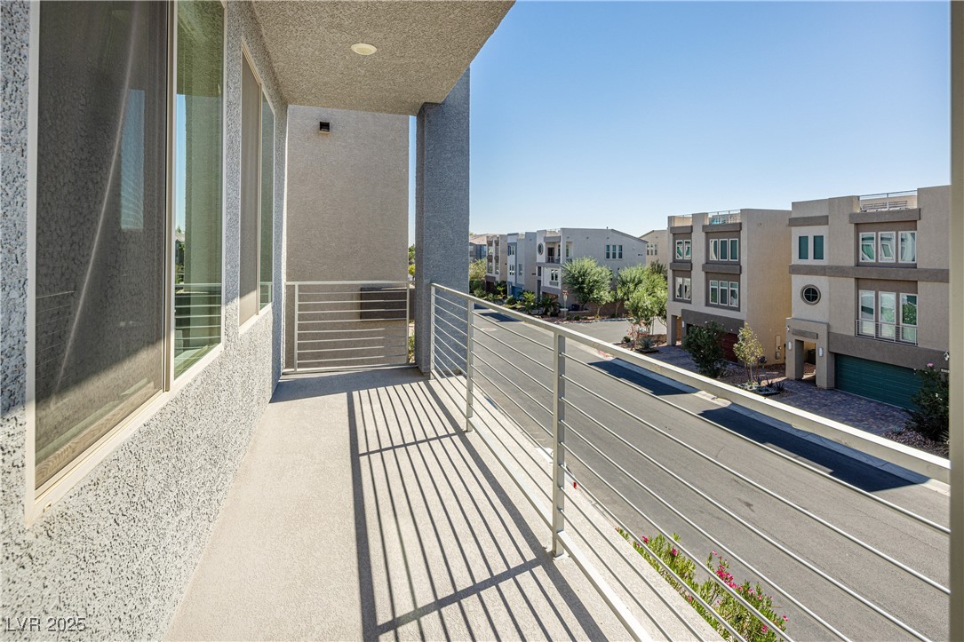 Las Vegas, Nevada 89113, United States, 3 Bedrooms Bedrooms, ,3 BathroomsBathrooms,Residential,Active,236258