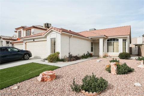 Homes For Sale - 6092 Golden Nectar Way<br/> Clark County, Las Vegas, NV 89142