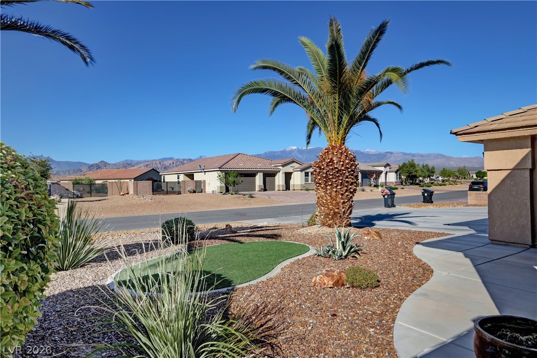 4661 Sandalwood Drive