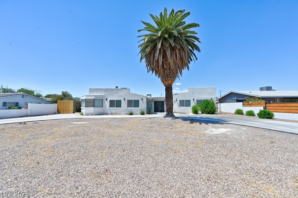Properties 1 706 Lacy Lane
