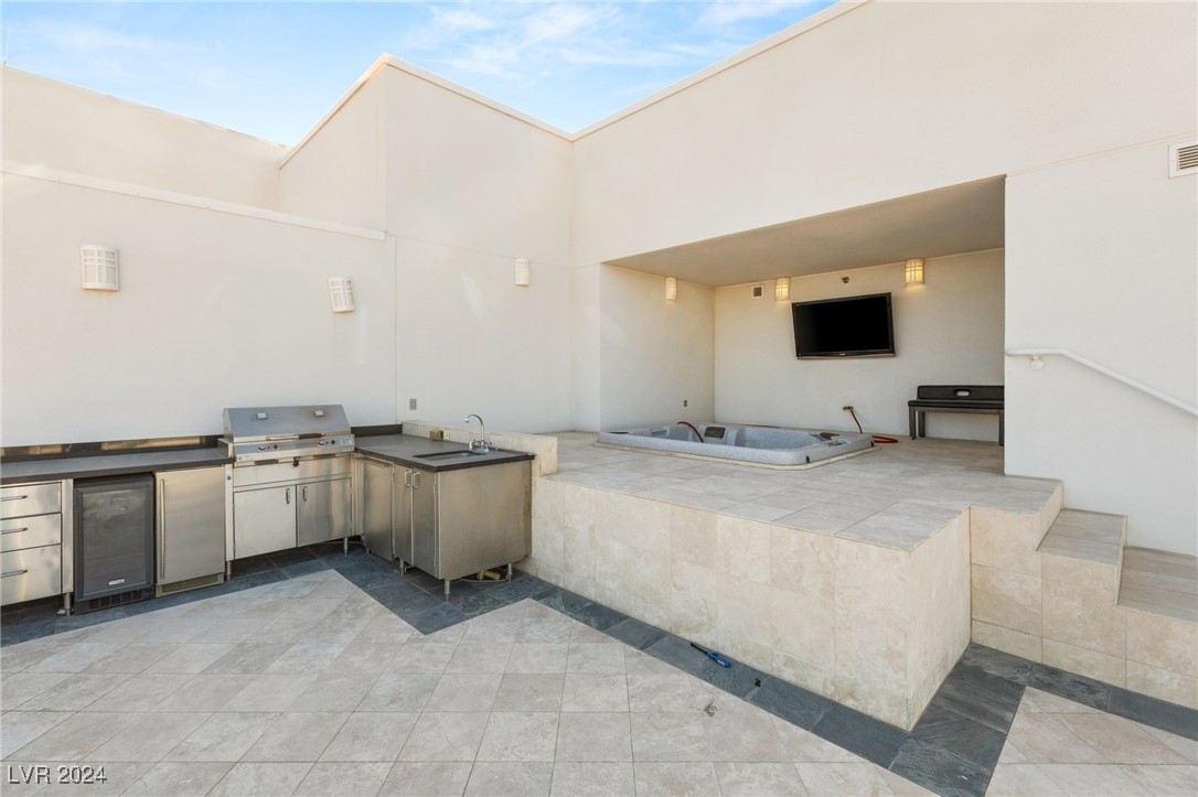 Las Vegas, Nevada 89109, United States, 3 Bedrooms Bedrooms, ,4 BathroomsBathrooms,Residential,Active,24353