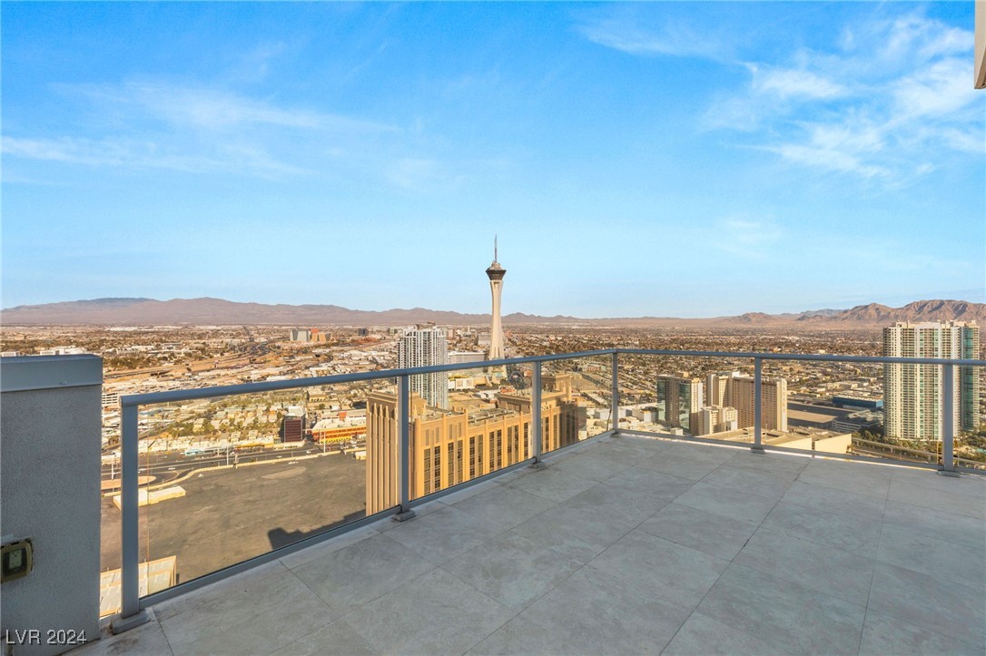 Las Vegas, Nevada 89109, United States, 3 Bedrooms Bedrooms, ,4 BathroomsBathrooms,Residential,Active,24353