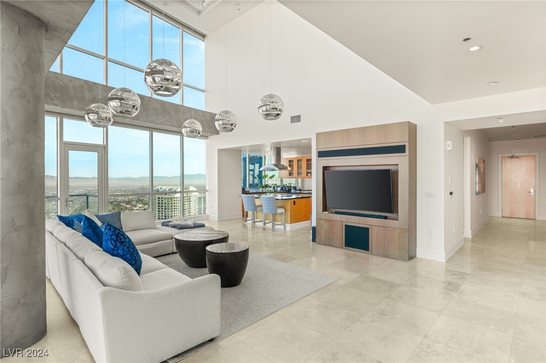 Las Vegas, Nevada 89109, United States, 3 Bedrooms Bedrooms, ,4 BathroomsBathrooms,Residential,Active,24353