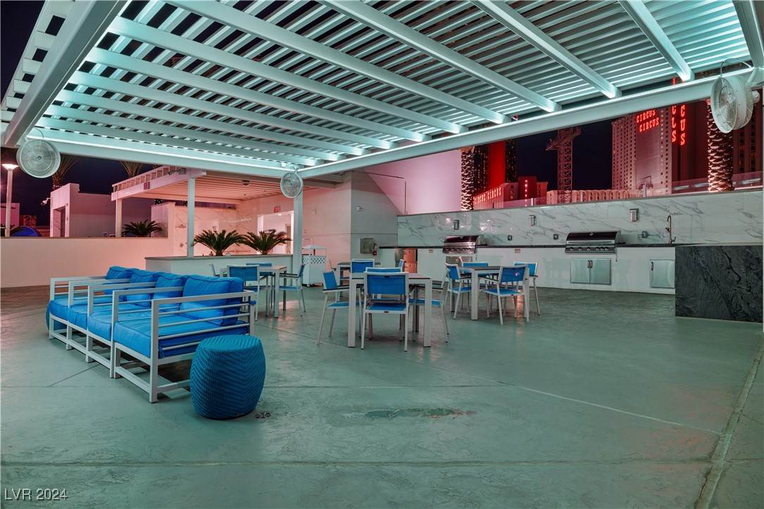 Las Vegas, Nevada 89109, United States, 3 Bedrooms Bedrooms, ,4 BathroomsBathrooms,Residential,Active,24353