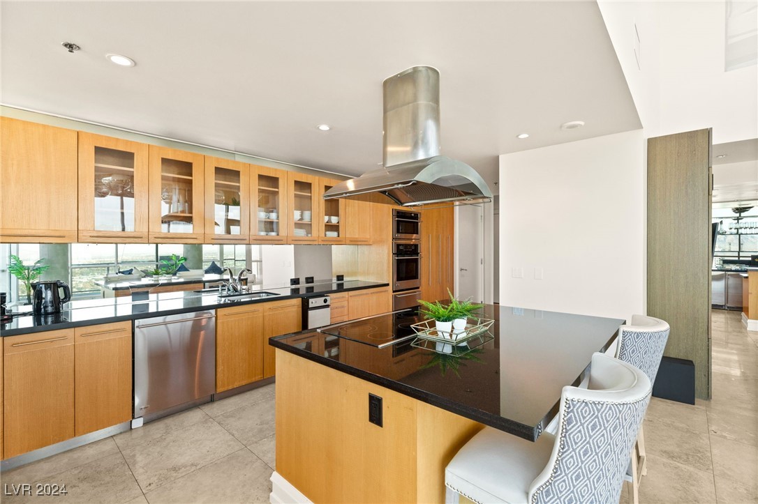 Las Vegas, Nevada 89109, United States, 3 Bedrooms Bedrooms, ,4 BathroomsBathrooms,Residential,Active,24353