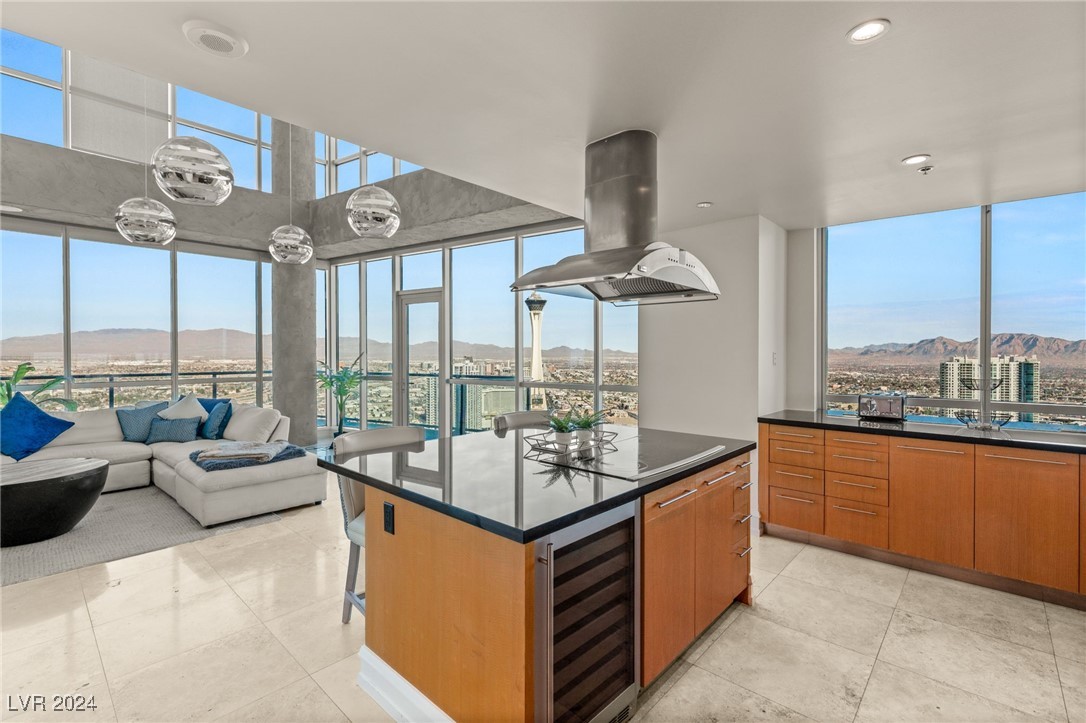 Las Vegas, Nevada 89109, United States, 3 Bedrooms Bedrooms, ,4 BathroomsBathrooms,Residential,Active,24353