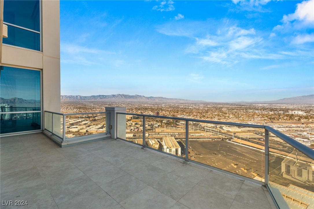 Las Vegas, Nevada 89109, United States, 3 Bedrooms Bedrooms, ,4 BathroomsBathrooms,Residential,Active,24353