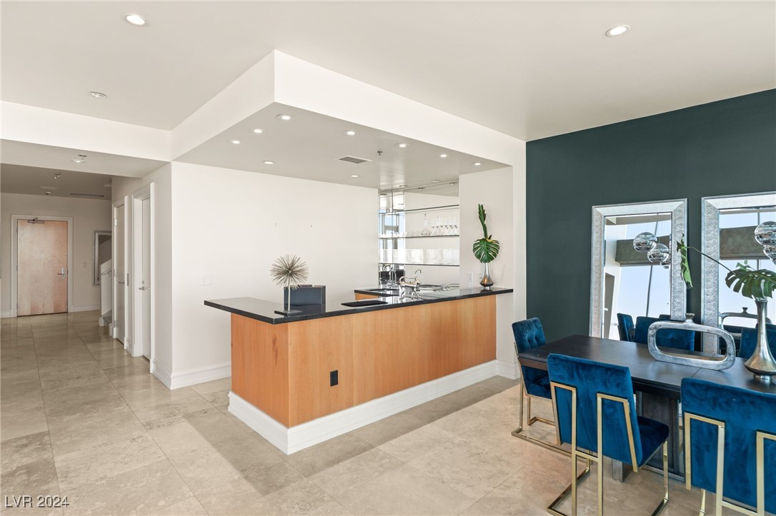 Las Vegas, Nevada 89109, United States, 3 Bedrooms Bedrooms, ,4 BathroomsBathrooms,Residential,Active,24353