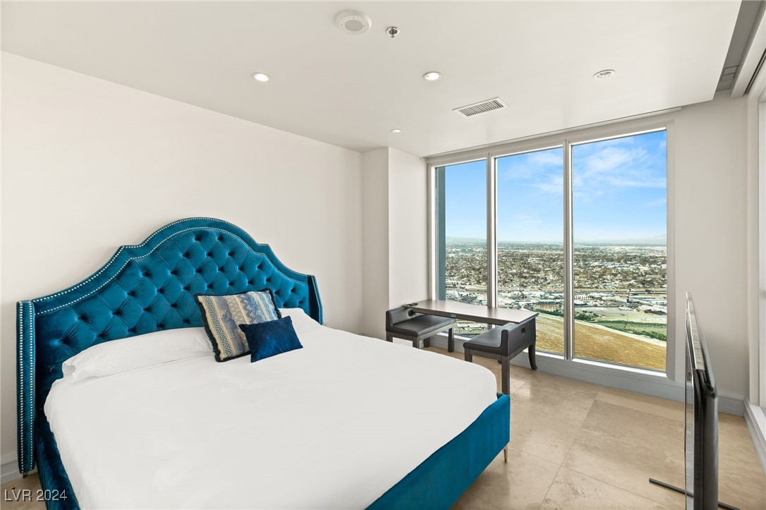 Las Vegas, Nevada 89109, United States, 3 Bedrooms Bedrooms, ,4 BathroomsBathrooms,Residential,Active,24353