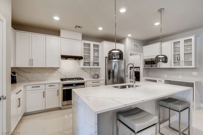 5833 Casa Branca Street