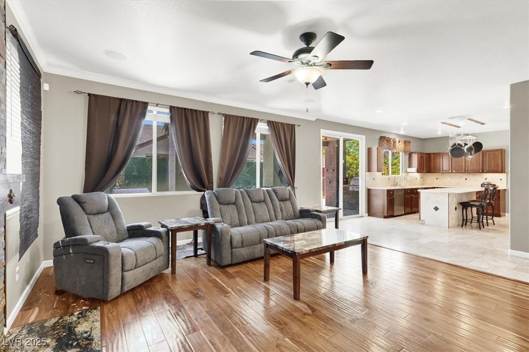 93 Autumn Day Street, Henderson, Nevada image 22