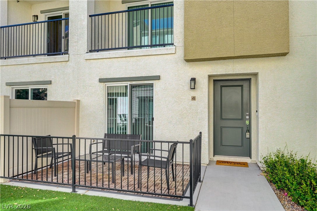 12328 Golden Wreath Road 4