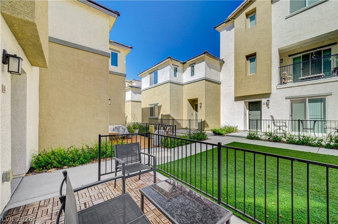 12328 Golden Wreath Road 4