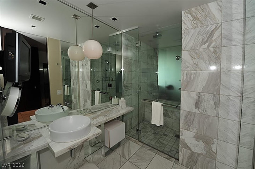 4381 W Flamingo Road 1508