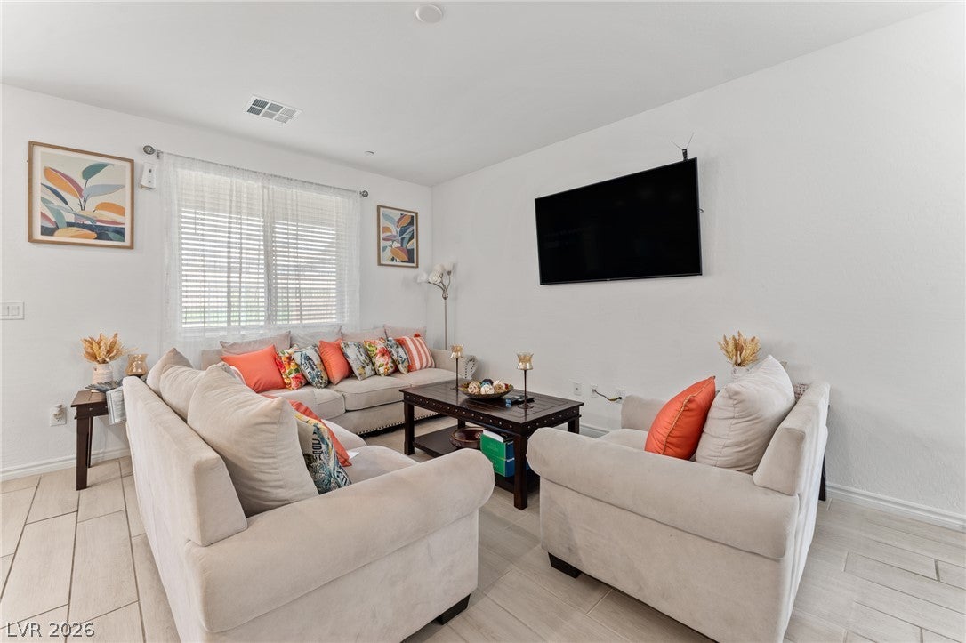 8879 Roadrunner Ravine Street