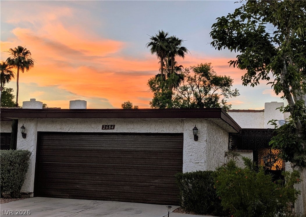 2684 San Lago