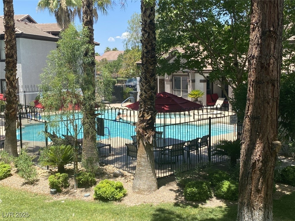 Henderson, Nevada 89074, United States, 2 Bedrooms Bedrooms, ,2 BathroomsBathrooms,Residential,Active,204018