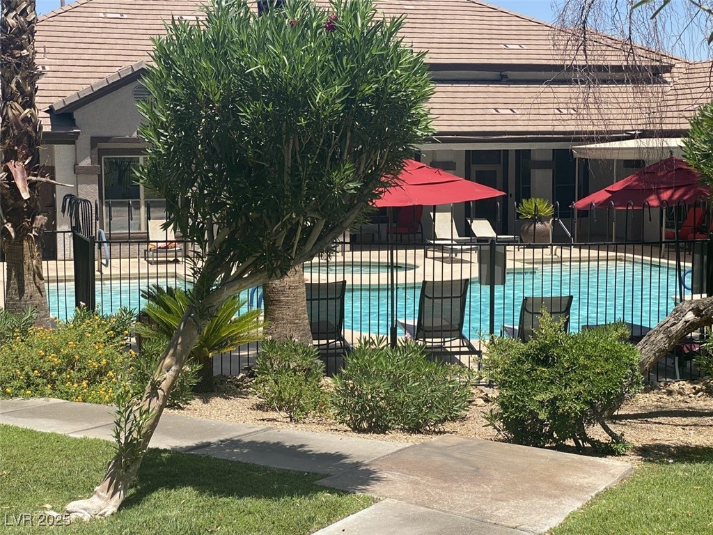 Henderson, Nevada 89074, United States, 2 Bedrooms Bedrooms, ,2 BathroomsBathrooms,Residential,Active,204018